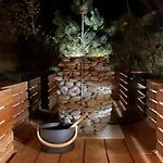 Comfortable House With A Terrace, Sauna, Jacuzzi Hébergement de vacances